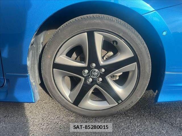 Toyota PRIUS 2019-03 8075161-23