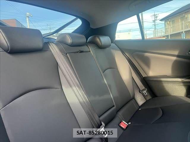Toyota PRIUS 2019-03 8075161-4