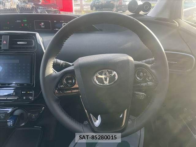 Toyota PRIUS 2019-03 8075161-6