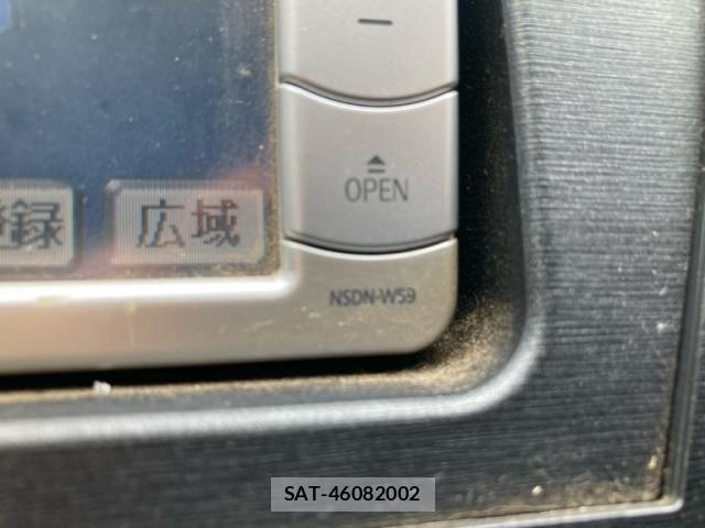 Toyota PRIUS 2011-10 8075195-18