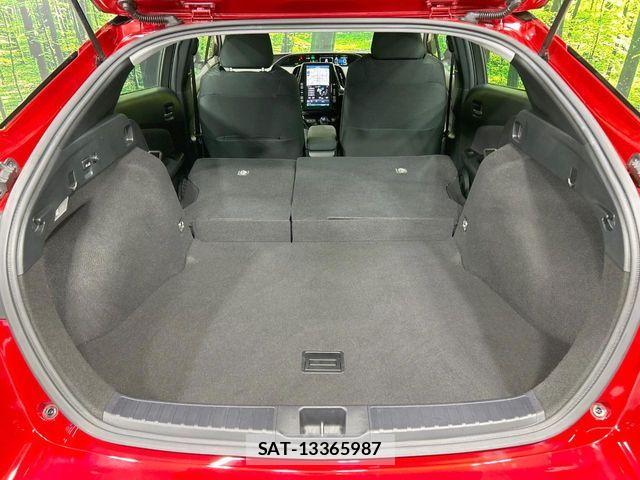 Toyota PRIUS 2019-06 8075155-9