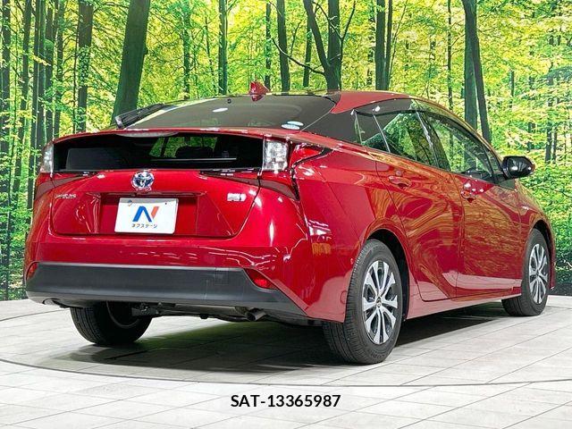 Toyota PRIUS 2019-06 8075155-16