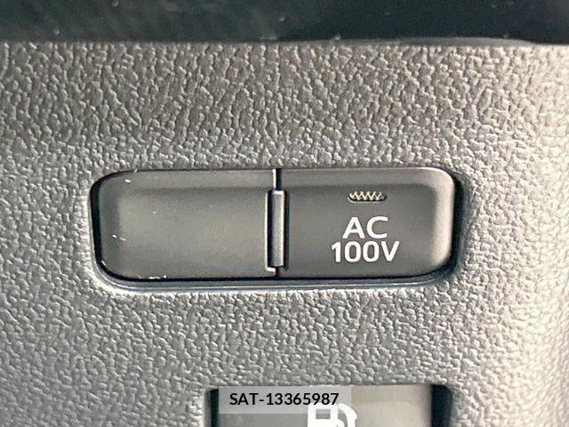 Toyota PRIUS 2019-06 8075155-6