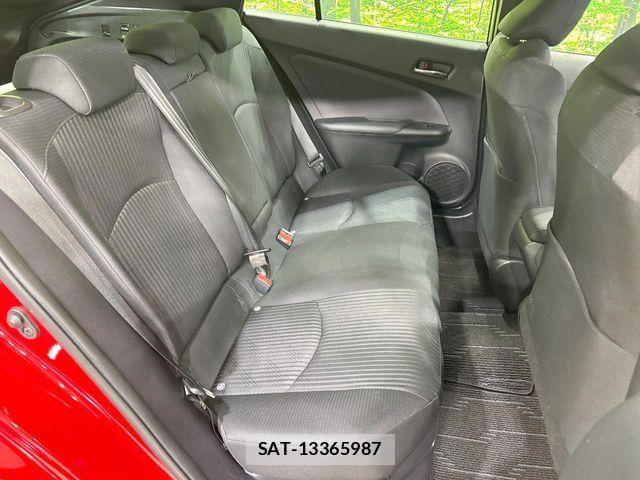 Toyota PRIUS 2019-06 8075155-8