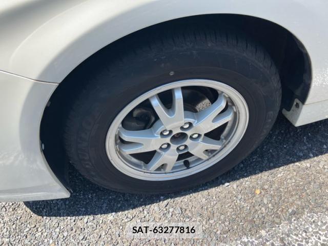 Toyota PRIUS 2011-08 8075187-11