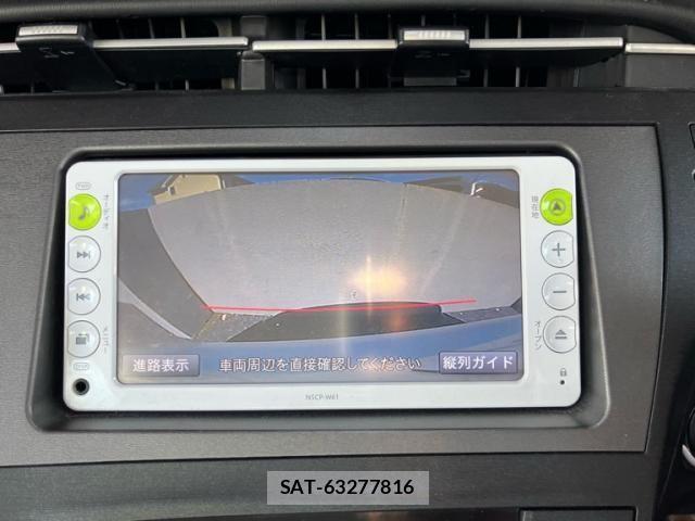 Toyota PRIUS 2011-08 8075187-17