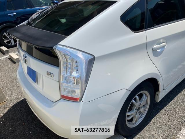 Toyota PRIUS 2011-08 8075187-3