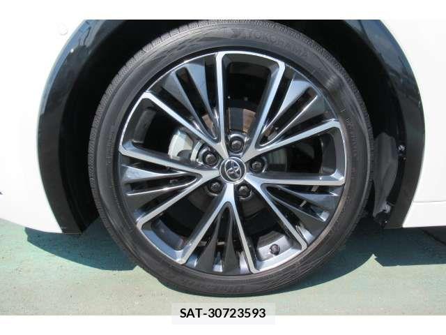 Toyota PRIUS 2023-06 8075140-16