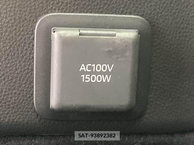 Toyota PRIUS 2023-05 8075149-6