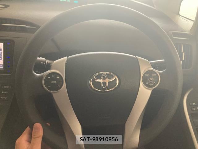 Toyota PRIUS 2009-07 8075194-16