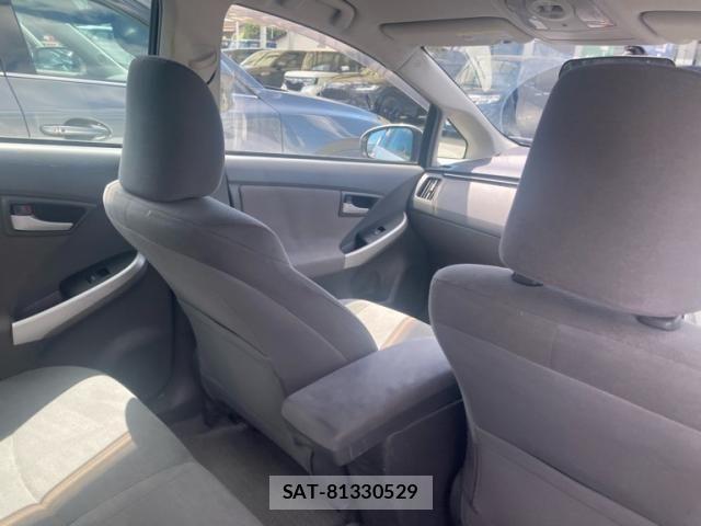 Toyota PRIUS 2011-11 8075199-12