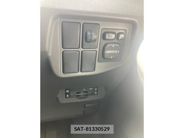 Toyota PRIUS 2011-11 8075199-18