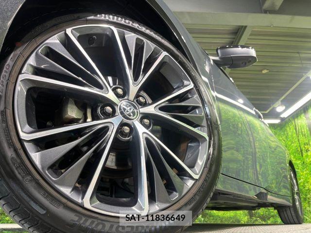 Toyota PRIUS 2023-08 8075143-12