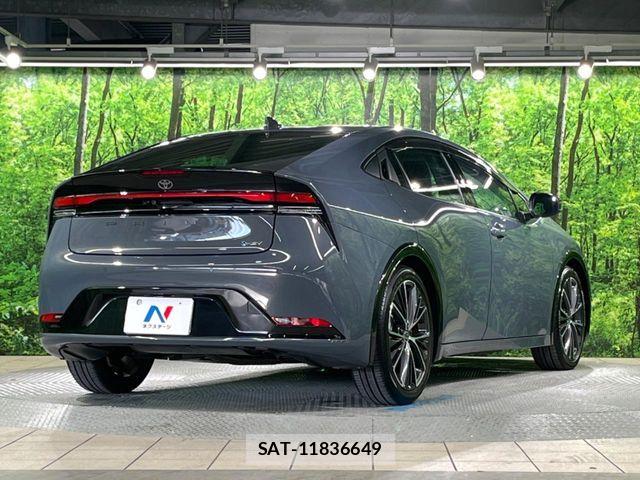 Toyota PRIUS 2023-08 8075143-16