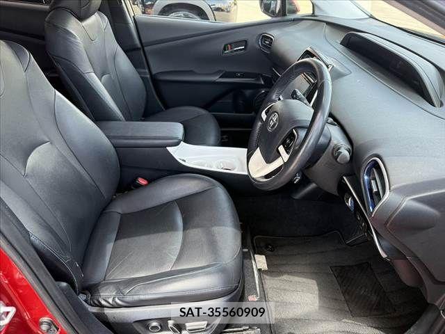 Toyota PRIUS 2016-03 8075169-15