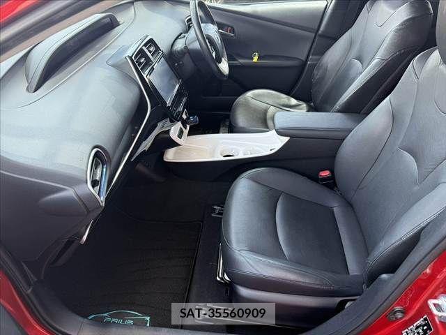 Toyota PRIUS 2016-03 8075169-16