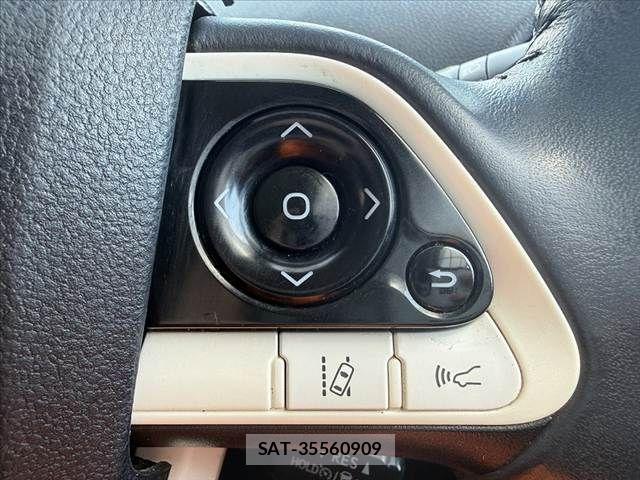 Toyota PRIUS 2016-03 8075169-22