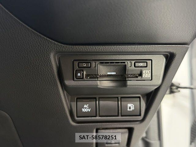 Toyota PRIUS 2024-04 8075147-13