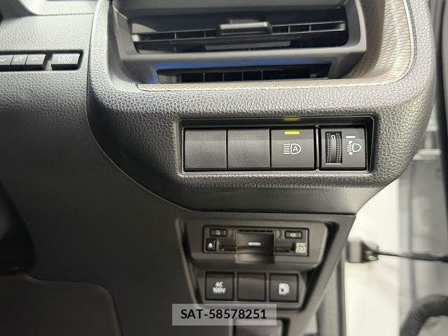 Toyota PRIUS 2024-04 8075147-15