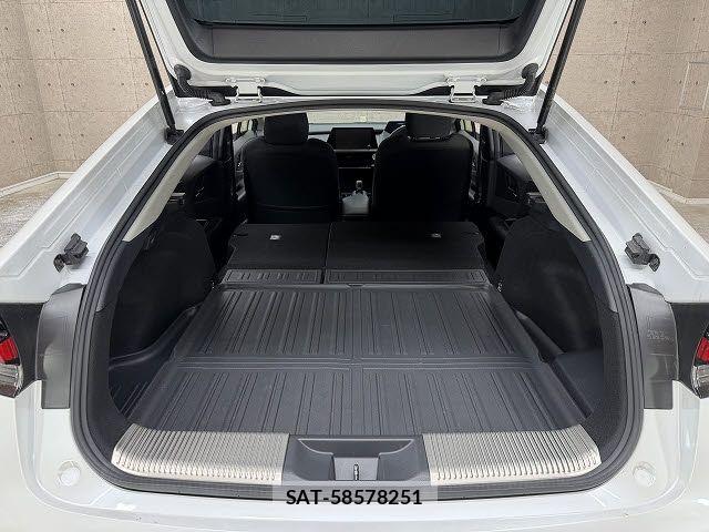 Toyota PRIUS 2024-04 8075147-8