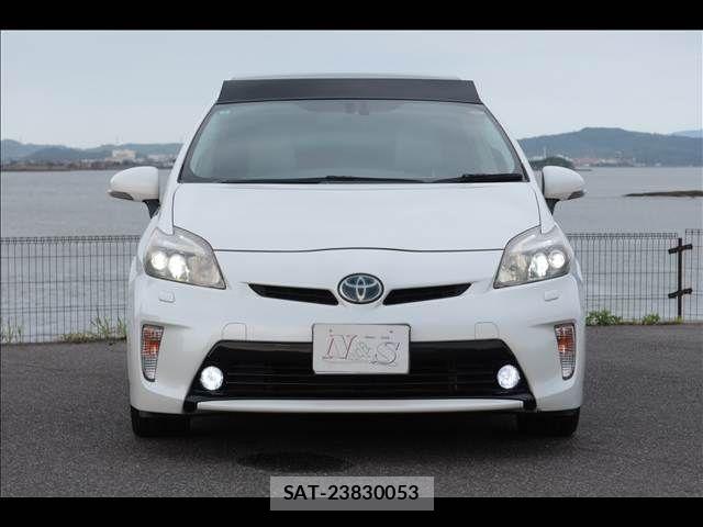 Toyota PRIUS 2012-03 8075168-1