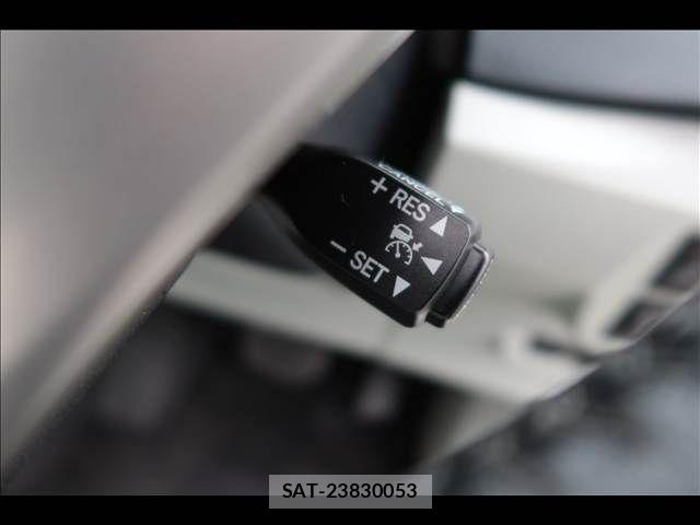 Toyota PRIUS 2012-03 8075168-27