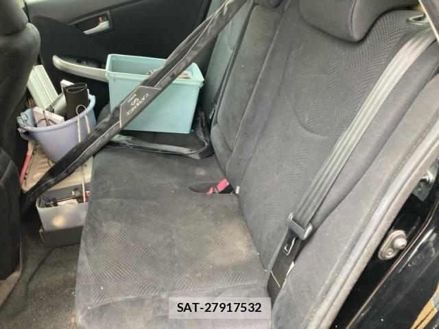 Toyota PRIUS 2013-06 8075188-12