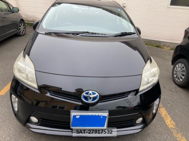Toyota PRIUS 2013-06 8075188-1