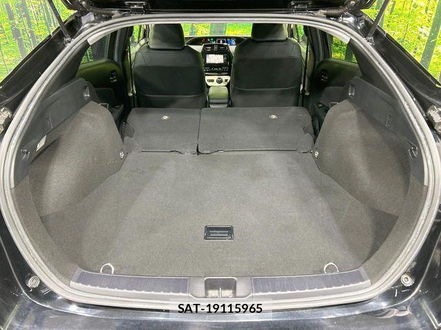 Toyota PRIUS 2018-03 8075158-9