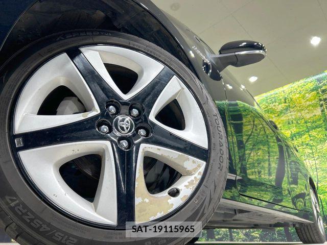 Toyota PRIUS 2018-03 8075158-12