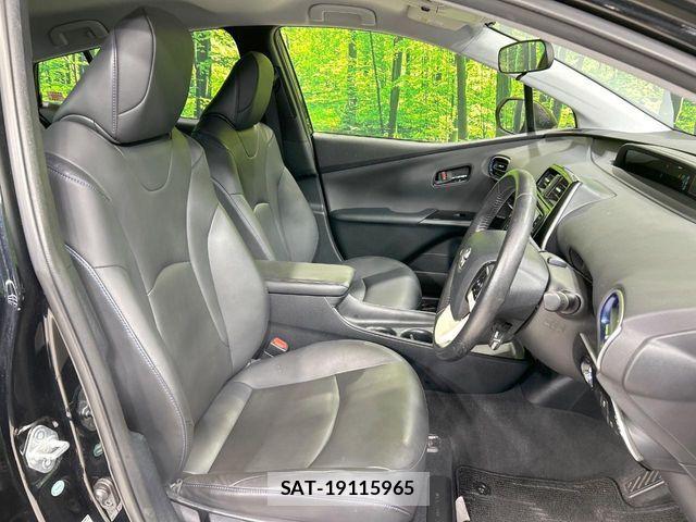 Toyota PRIUS 2018-03 8075158-7