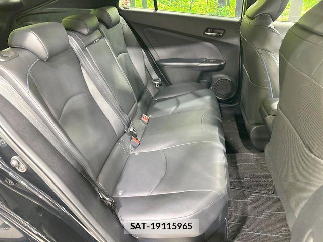 Toyota PRIUS 2018-03 8075158-8