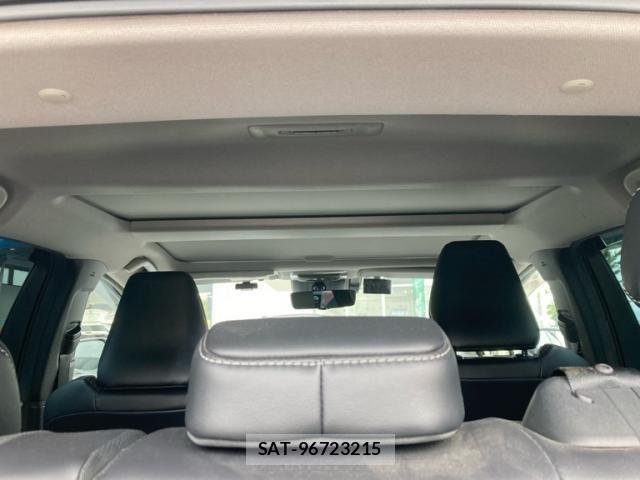 Toyota PRIUS 2023-10 8075142-10