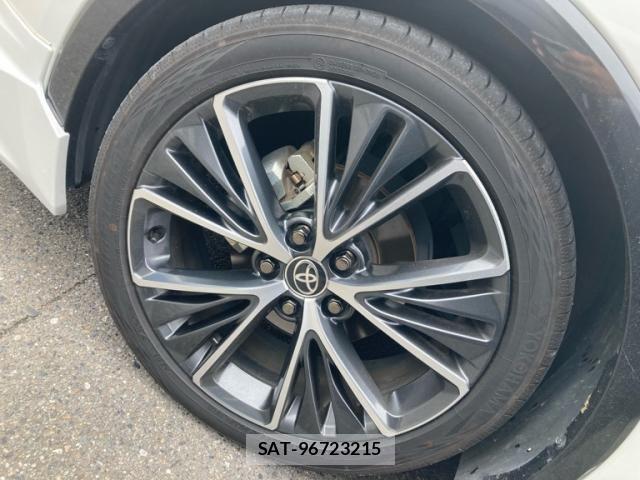 Toyota PRIUS 2023-10 8075142-12