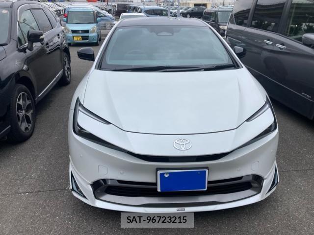 Toyota PRIUS 2023-10 8075142-2