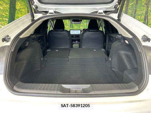 Toyota PRIUS 2024-03 8075137-9