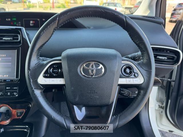 Toyota PRIUS 2016-04 8075160-11