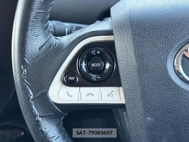 Toyota PRIUS 2016-04 8075160-13