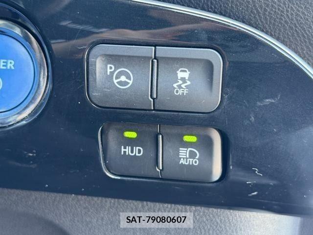 Toyota PRIUS 2016-04 8075160-17