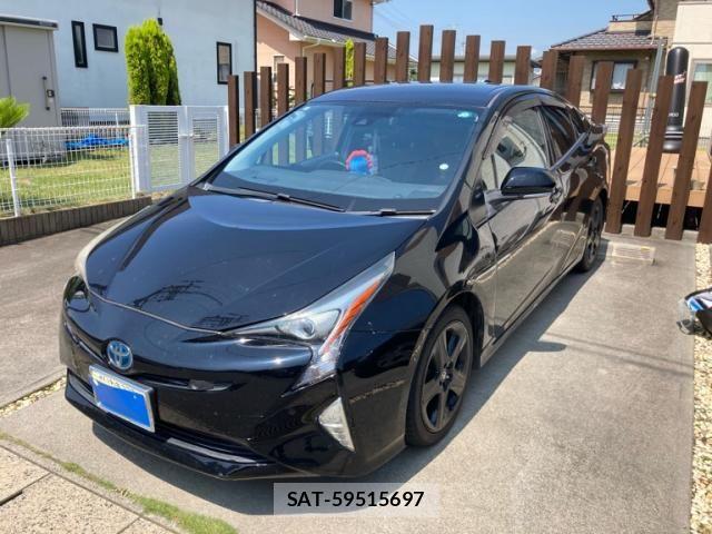 Toyota PRIUS 2016-08 8075172-1