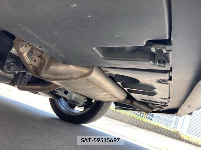 Toyota PRIUS 2016-08 8075172-27