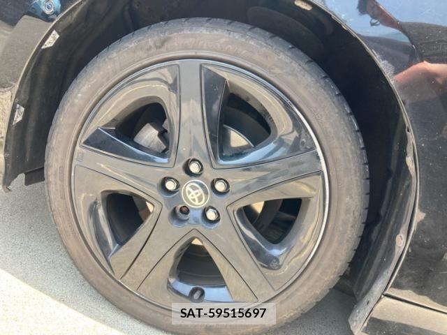Toyota PRIUS 2016-08 8075172-8