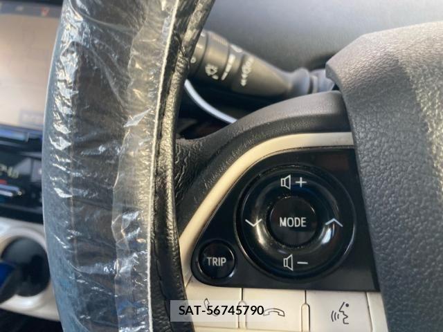 Toyota PRIUS 2015-12 8075175-12