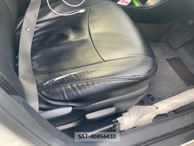 Toyota PRIUS 2012-04 8075192-9