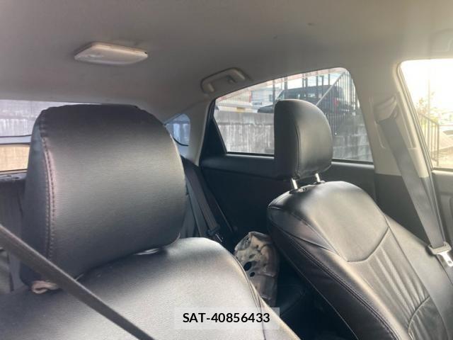 Toyota PRIUS 2012-04 8075192-10