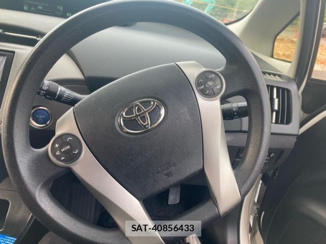Toyota PRIUS 2012-04 8075192-11
