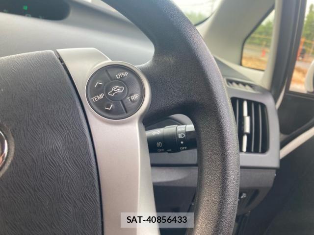 Toyota PRIUS 2012-04 8075192-12