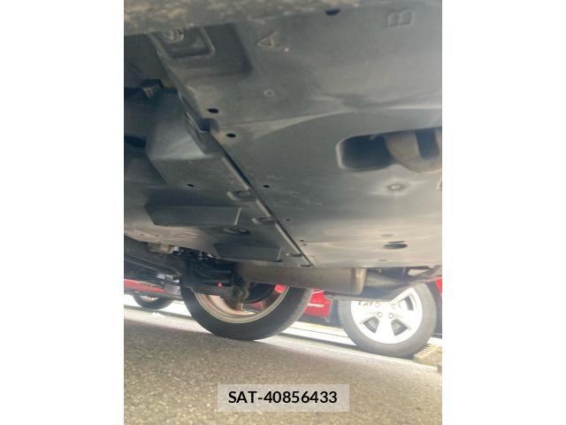 Toyota PRIUS 2012-04 8075192-25