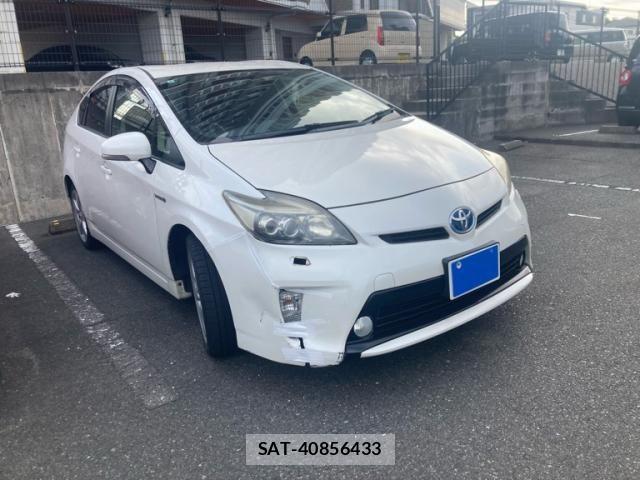 Toyota PRIUS 2012-04 8075192-2