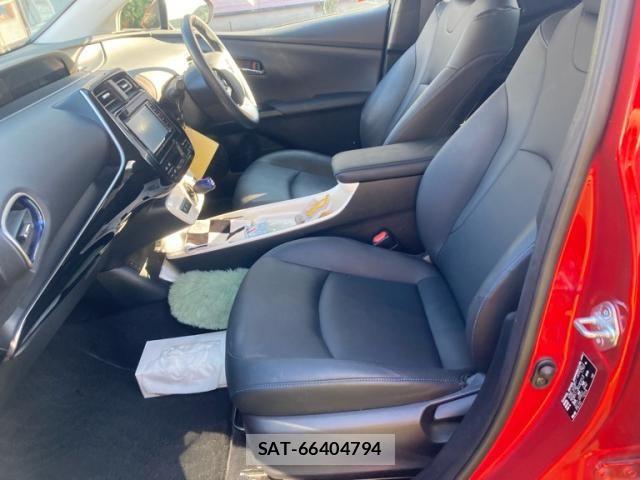 Toyota PRIUS 2016-11 8075173-11